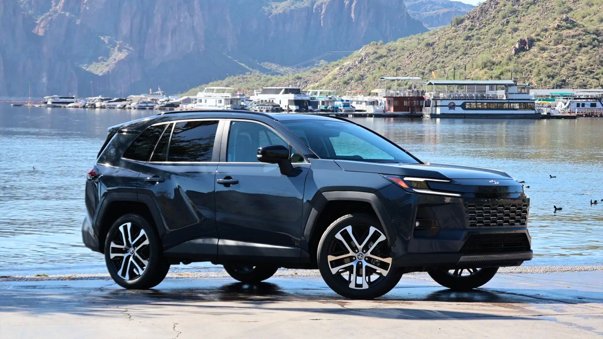 Toyota RAV4 Híbrido 2026: Eficiencia de Combustible, Tracción AWD y Tecnología Inteligente en SUV